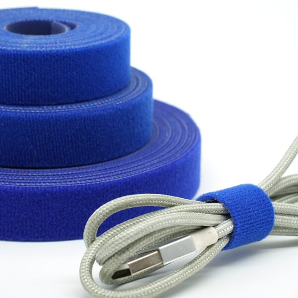 Back to back hook and loop tapes