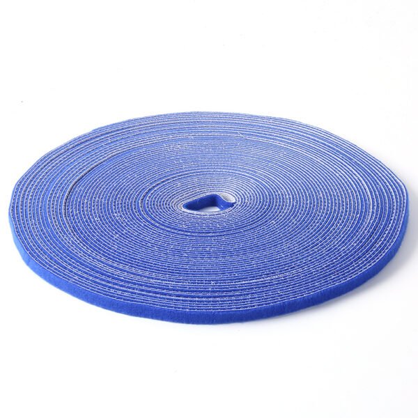 Back to back hook and loop tapes
