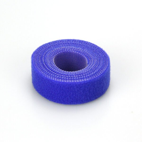 Back to back hook and loop tapes